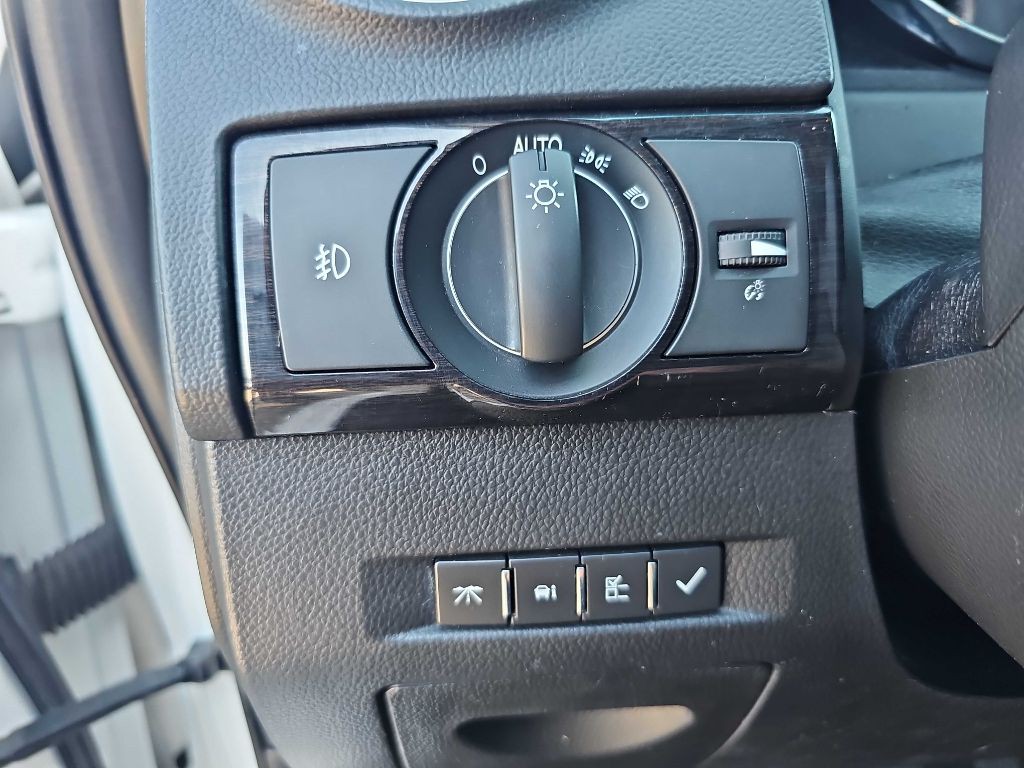 2013 Chevrolet Captiva Image 34