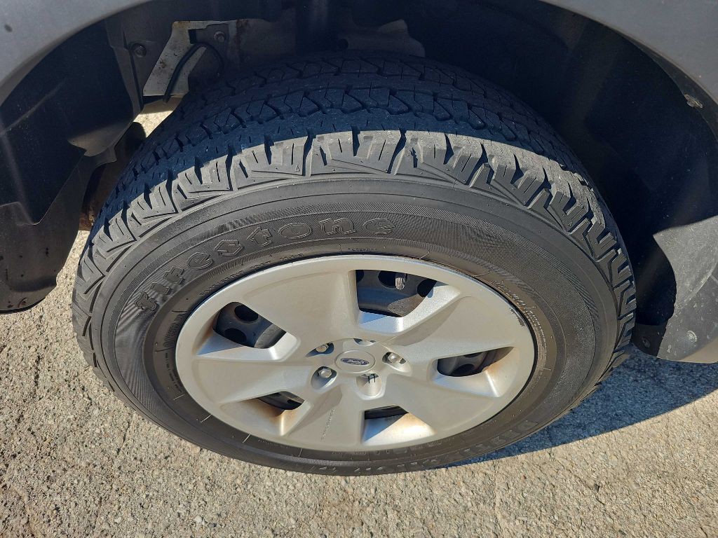 2013 Ford Explorer Image 10