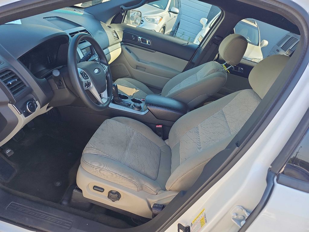 2013 Ford Explorer Image 15