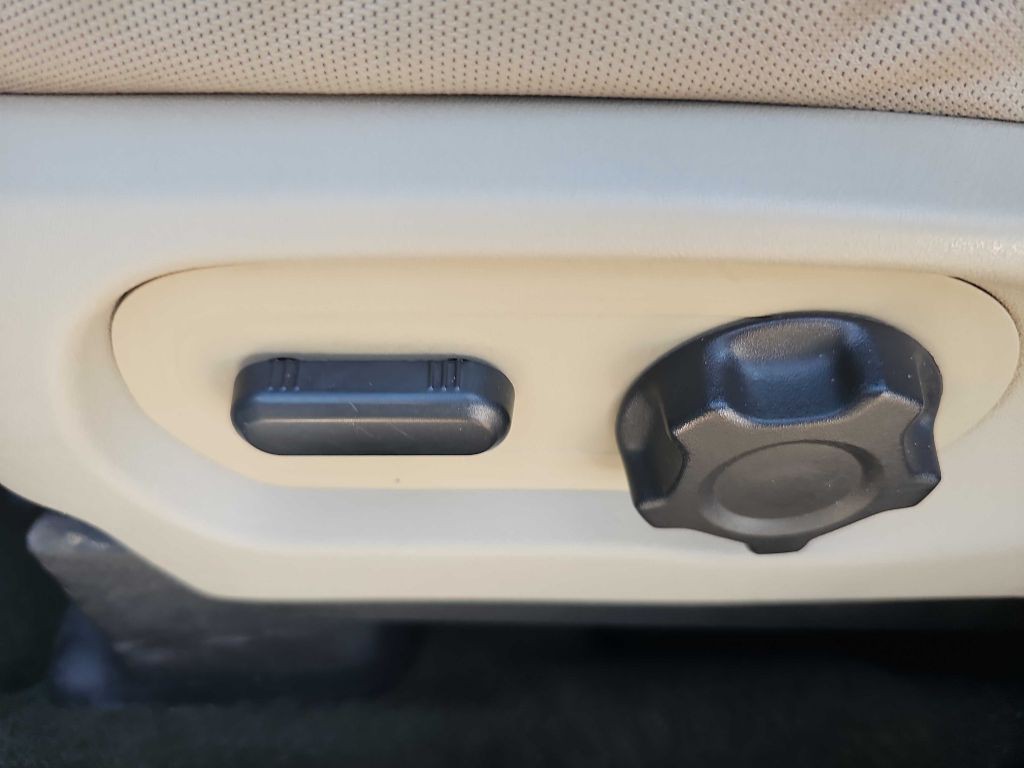 2013 Ford Explorer Image 26