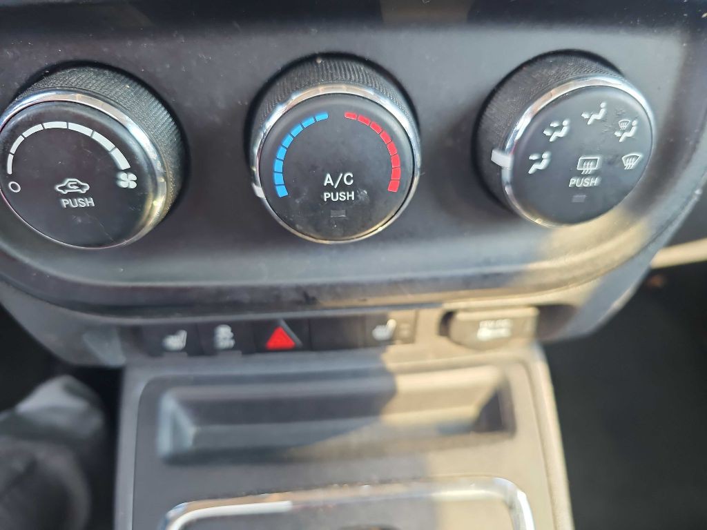 2016 Jeep Patriot Image 36