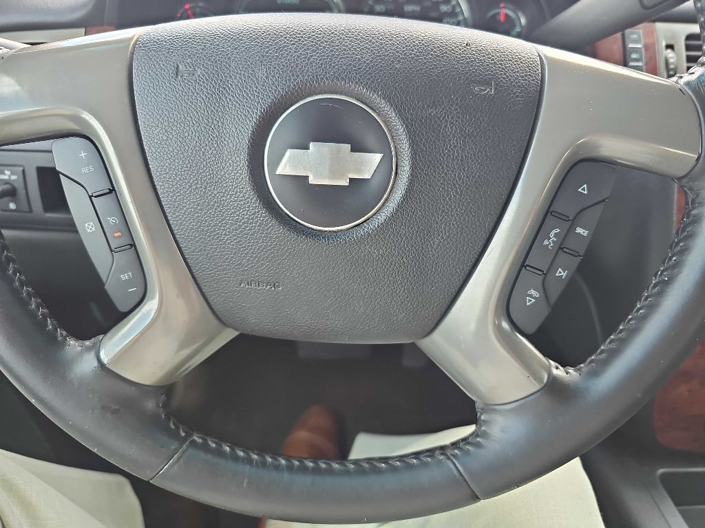 2013 Chevrolet Avalanche Image 41