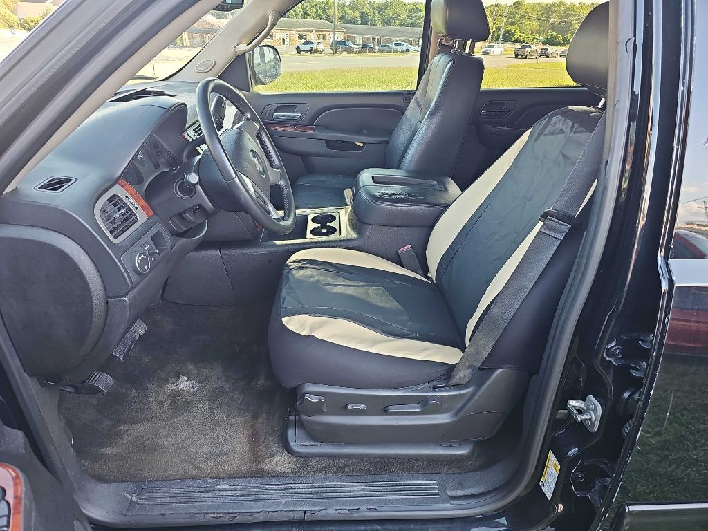 2013 Chevrolet Avalanche Image 27