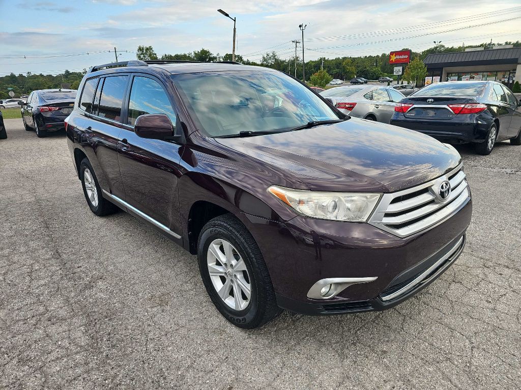2012 Toyota Highlander Image 2