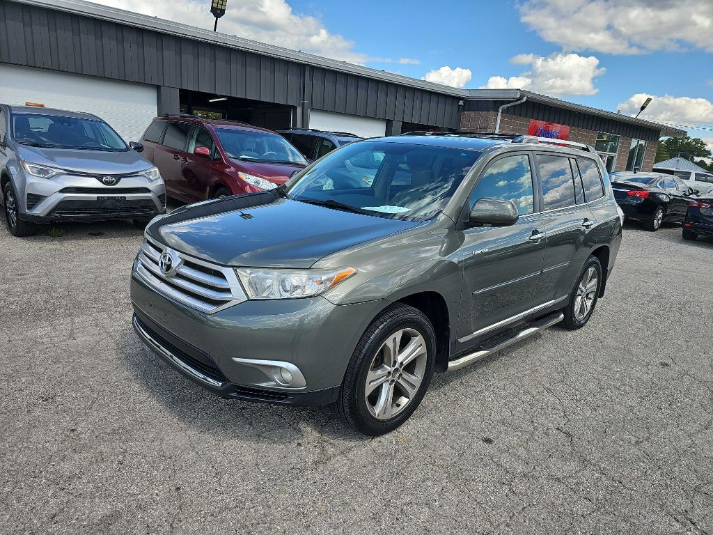2011 Toyota Highlander Image 2