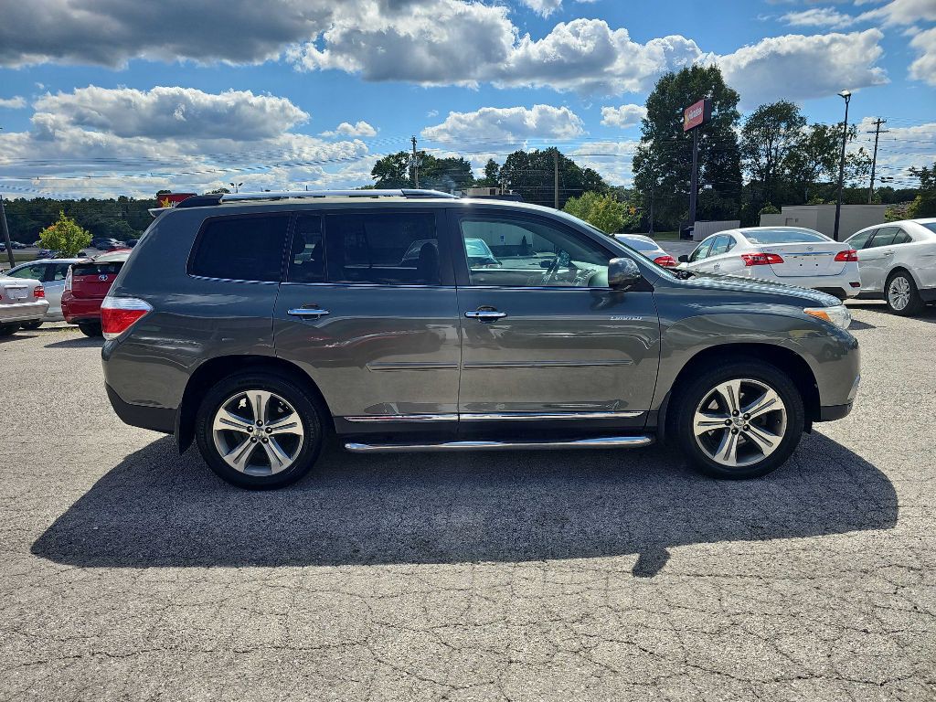 2011 Toyota Highlander Image 8