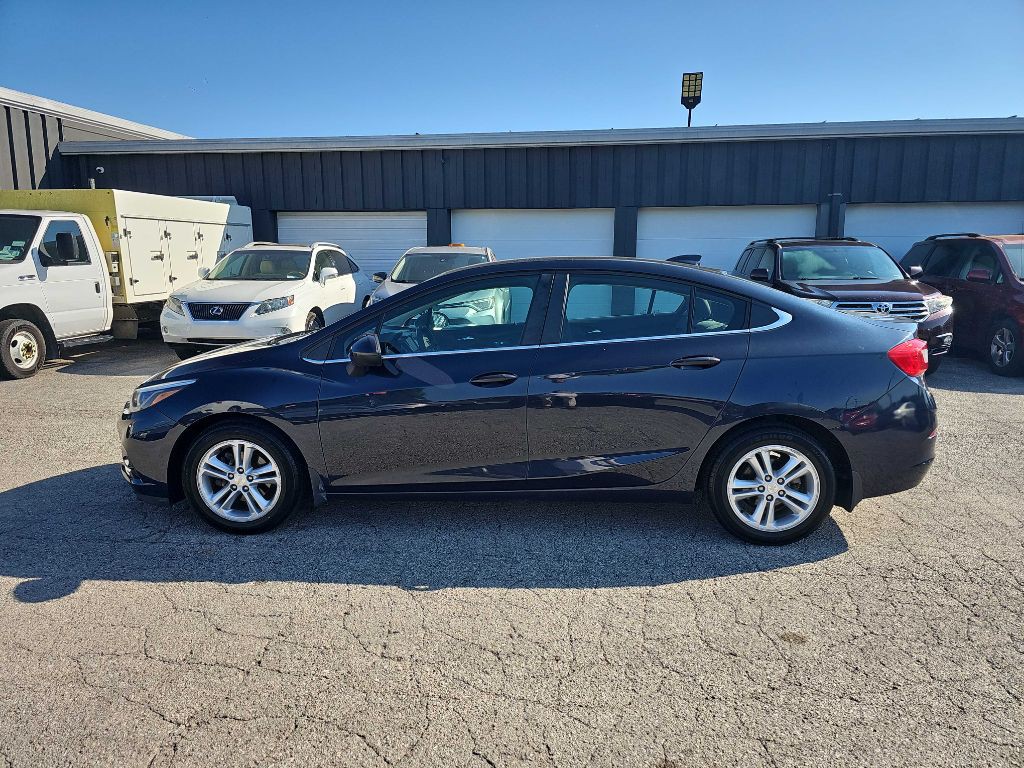 2016 Chevrolet Cruze Image 16