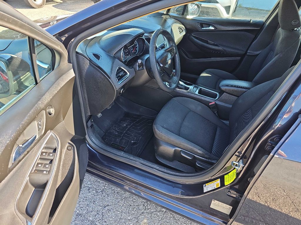 2016 Chevrolet Cruze Image 25
