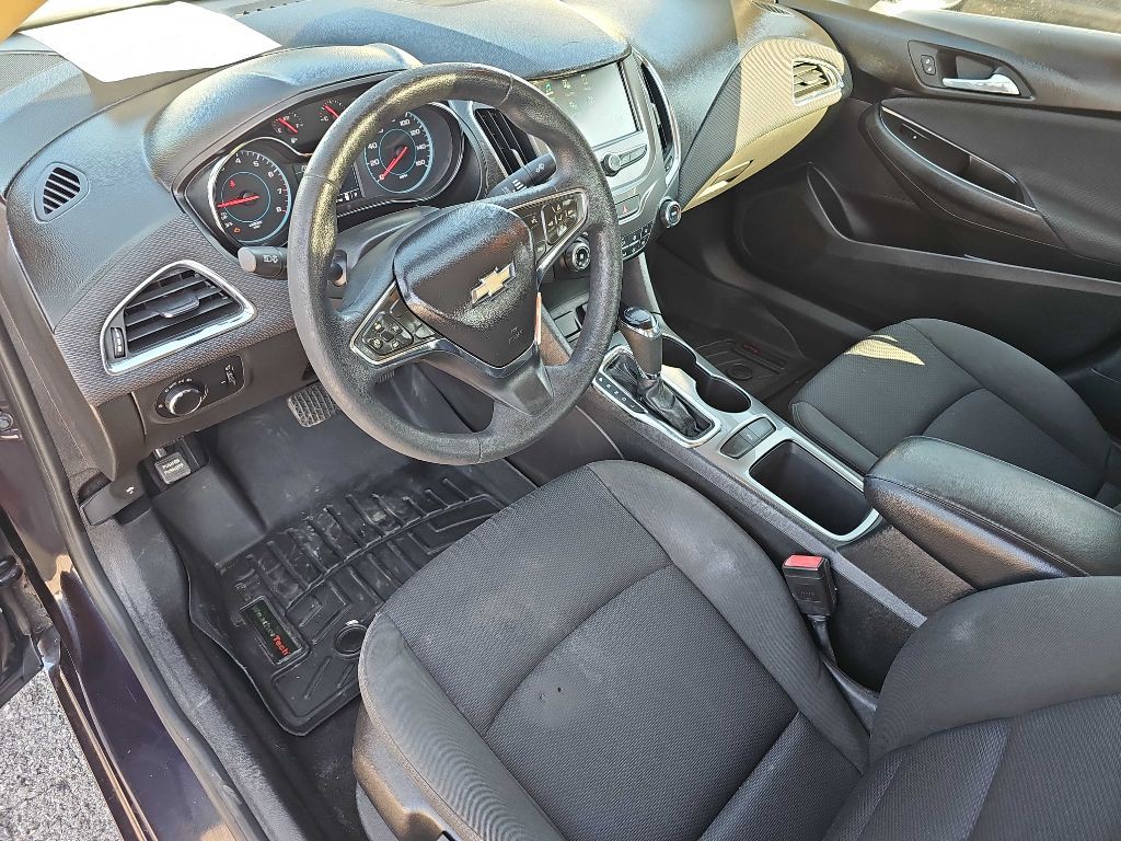 2016 Chevrolet Cruze Image 28
