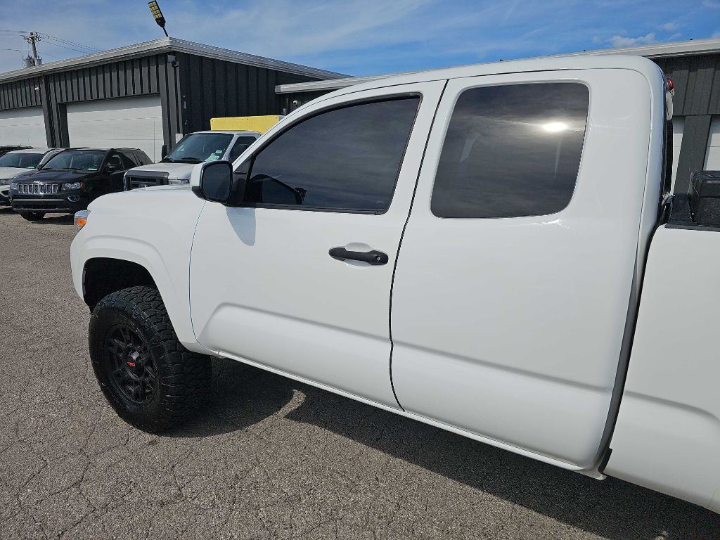 2020 Toyota Tacoma Image 12