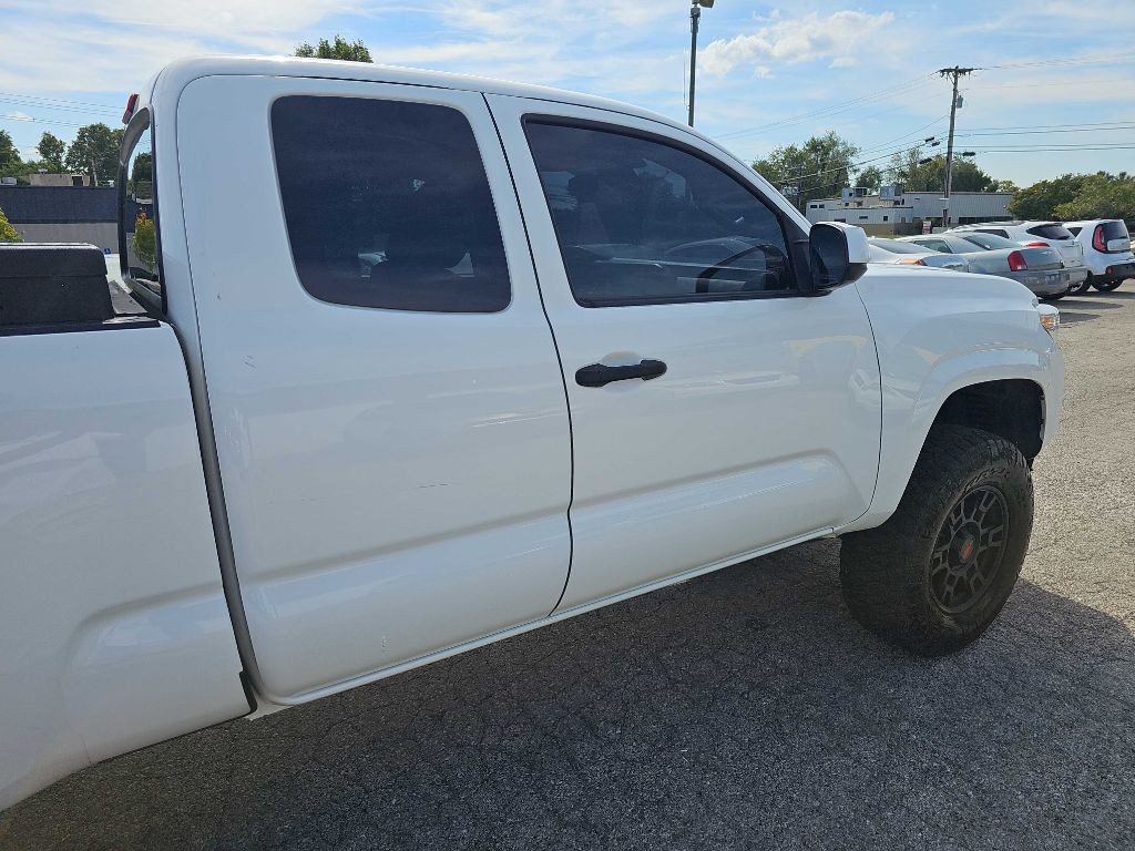 2020 Toyota Tacoma Image 14