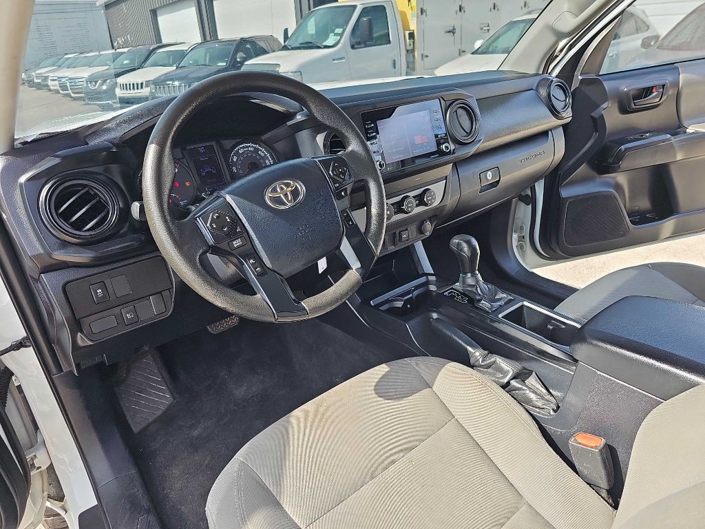 2020 Toyota Tacoma Image 26