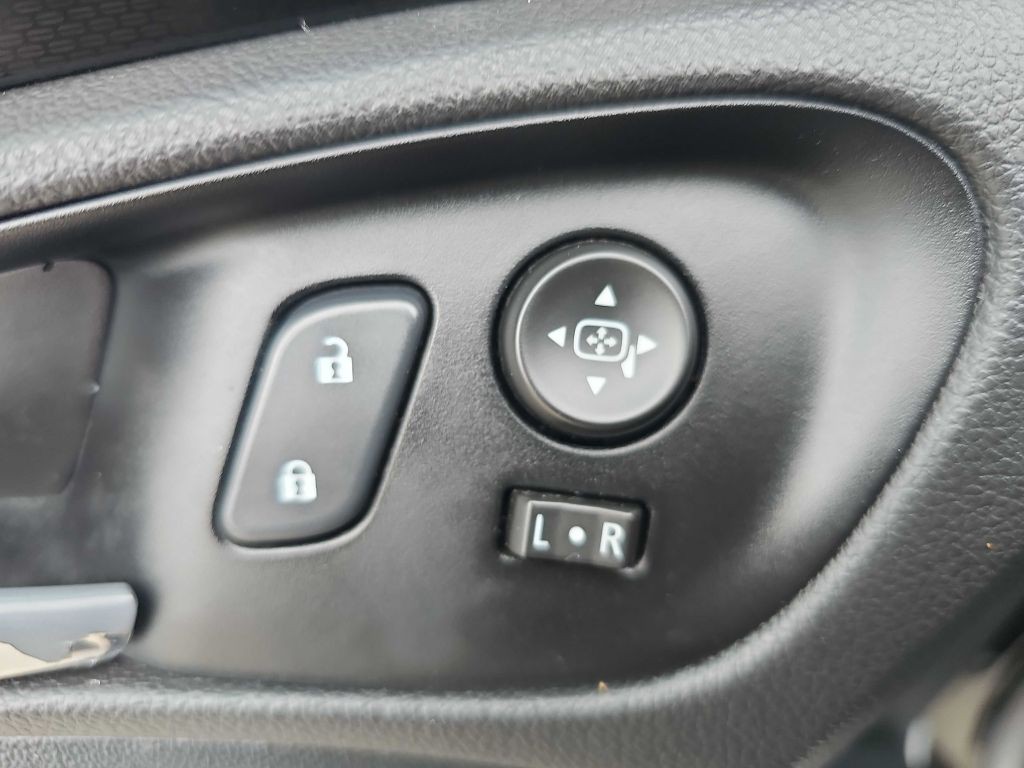 2016 Buick Regal Image 32