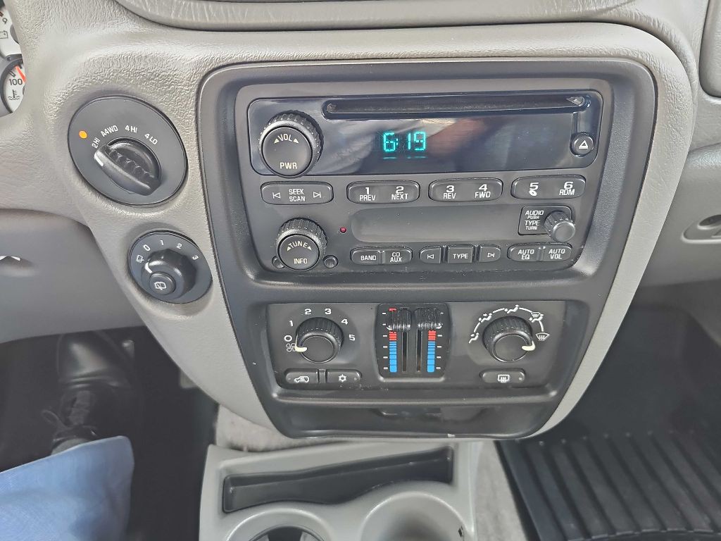 2005 Chevrolet Trailblazer Image 35