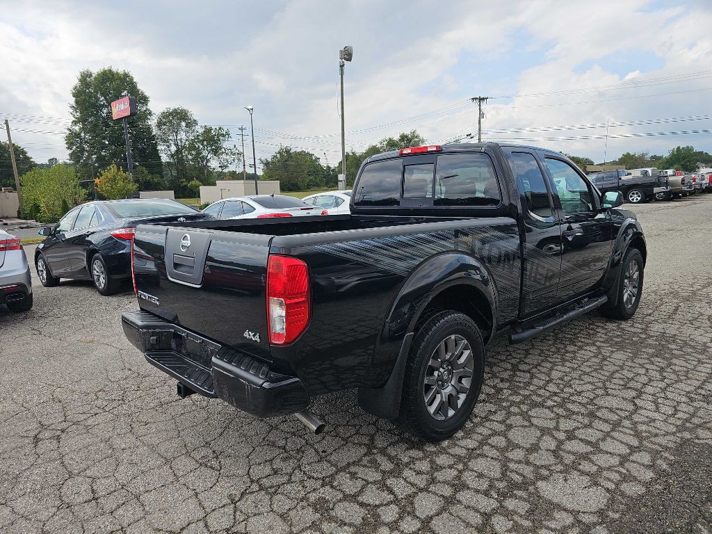 2012 Nissan Frontier Image 9
