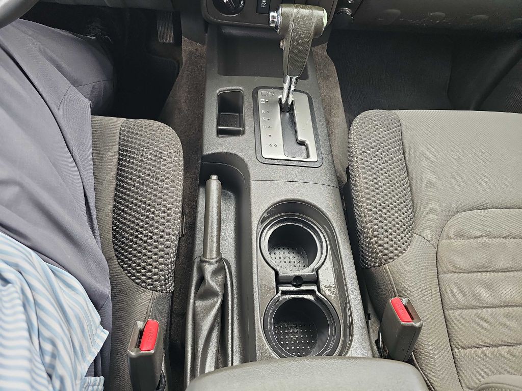 2012 Nissan Frontier Image 51