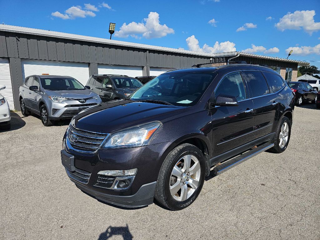 2013 Chevrolet Traverse Image 2