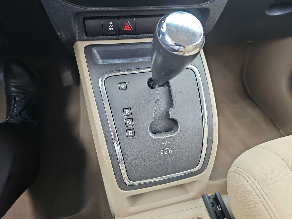 2014 Jeep Compass Image 38