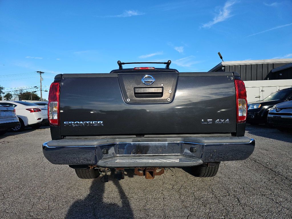 2010 Nissan Frontier Image 10