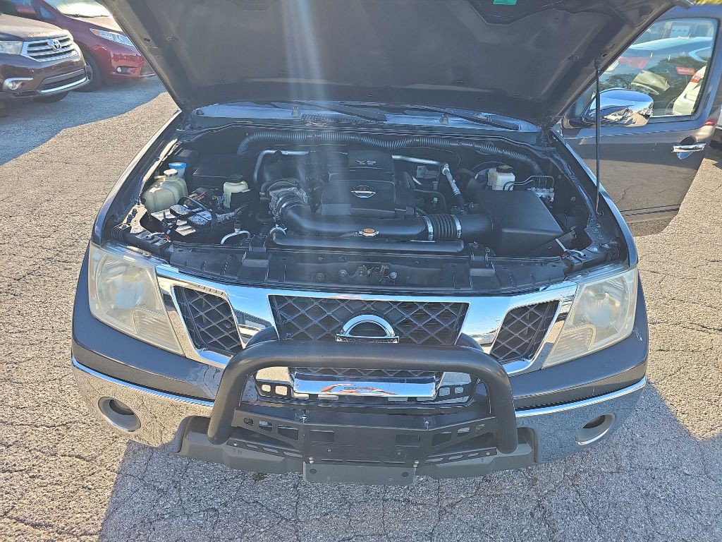 2010 Nissan Frontier Image 27