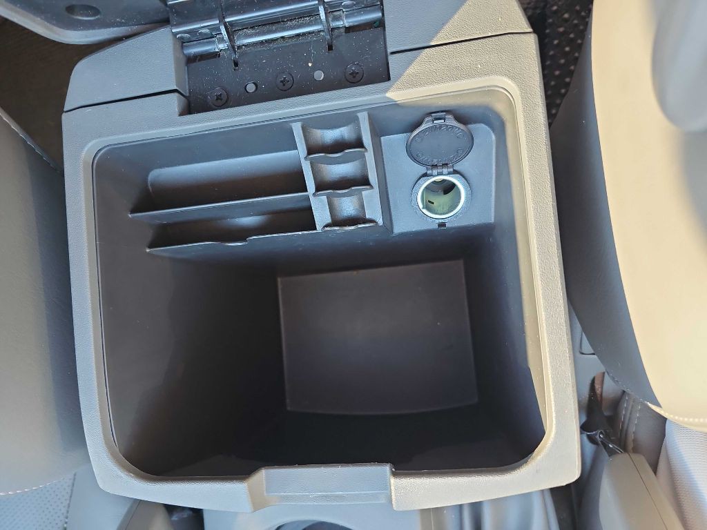 2010 Nissan Frontier Image 54