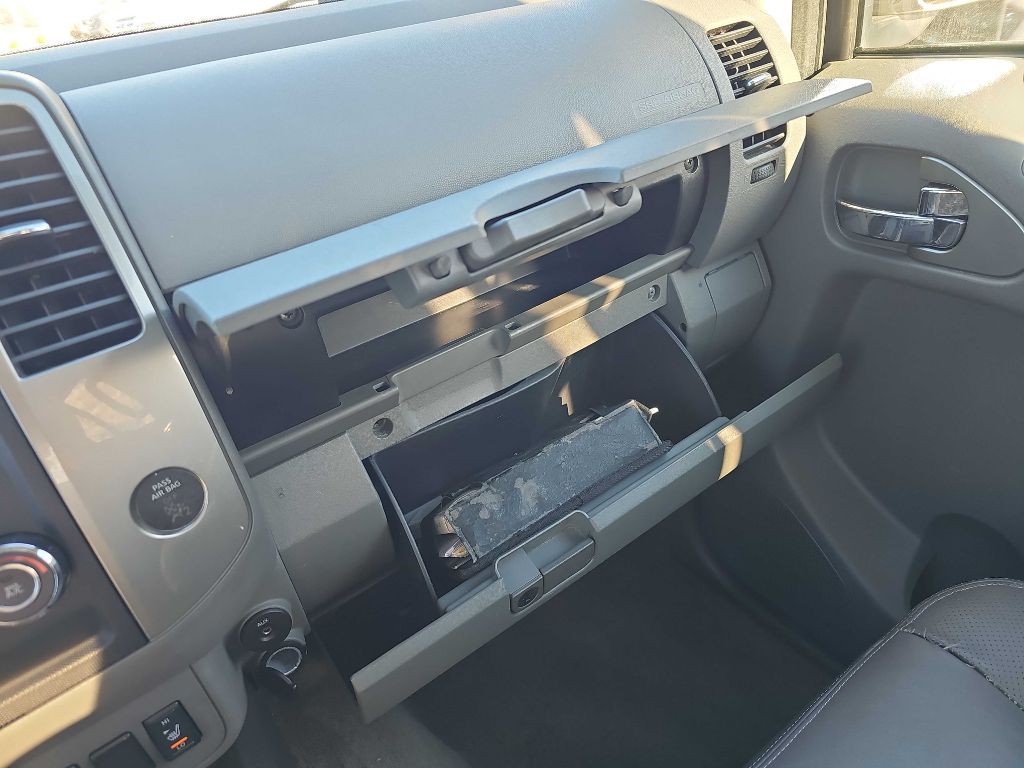 2010 Nissan Frontier Image 55