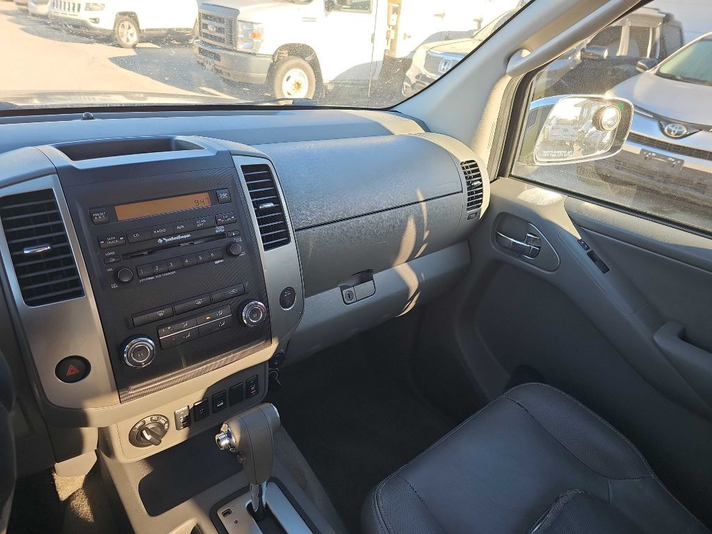 2010 Nissan Frontier Image 61