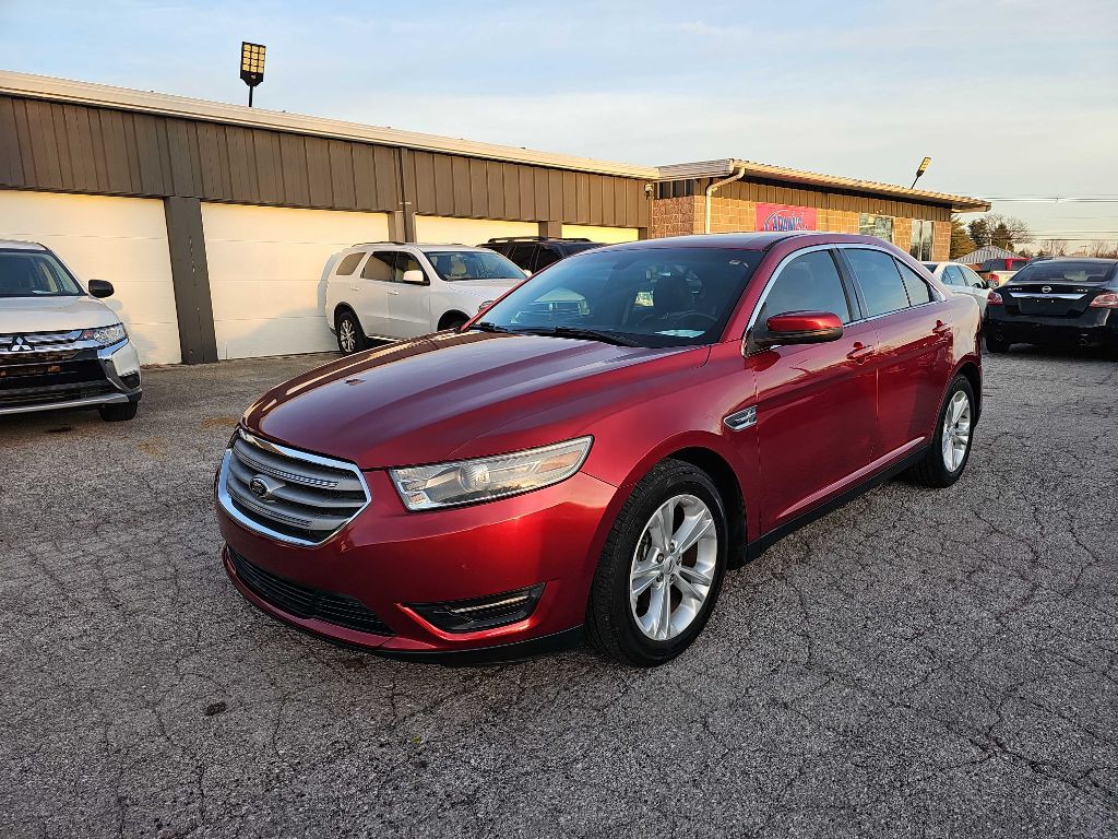 2013 Ford Taurus Image 1