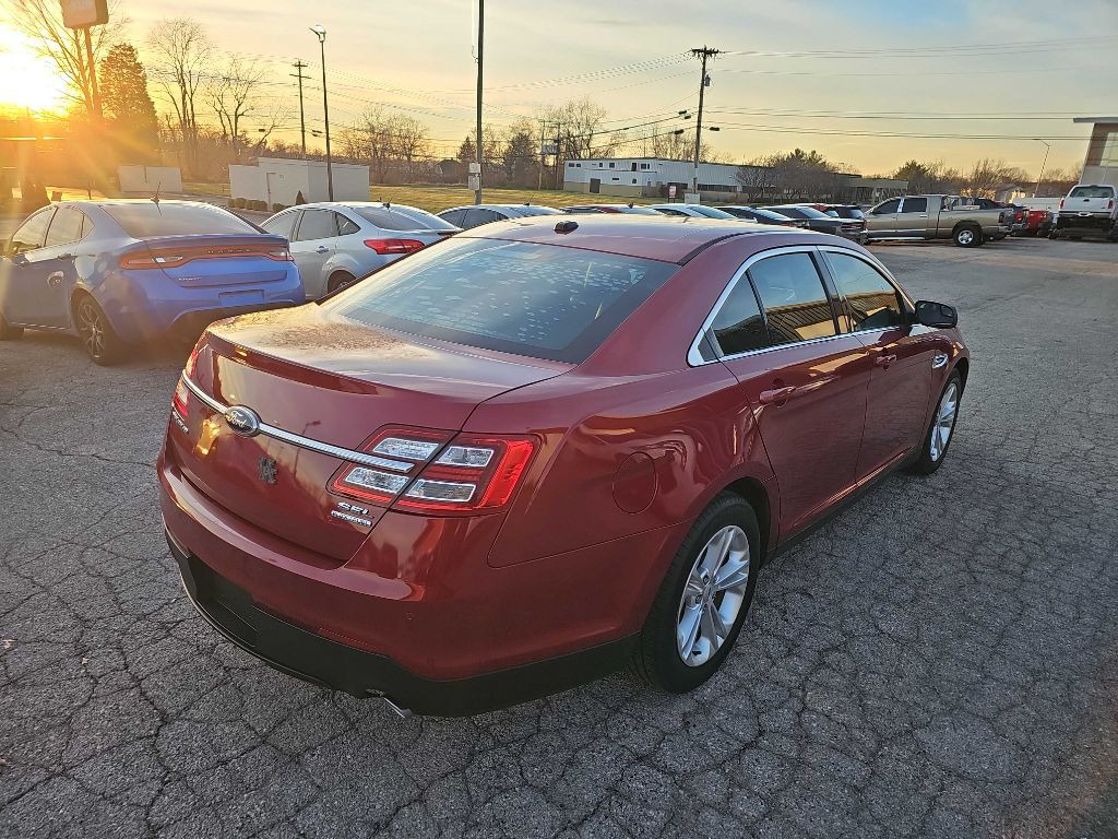 2013 Ford Taurus Image 11