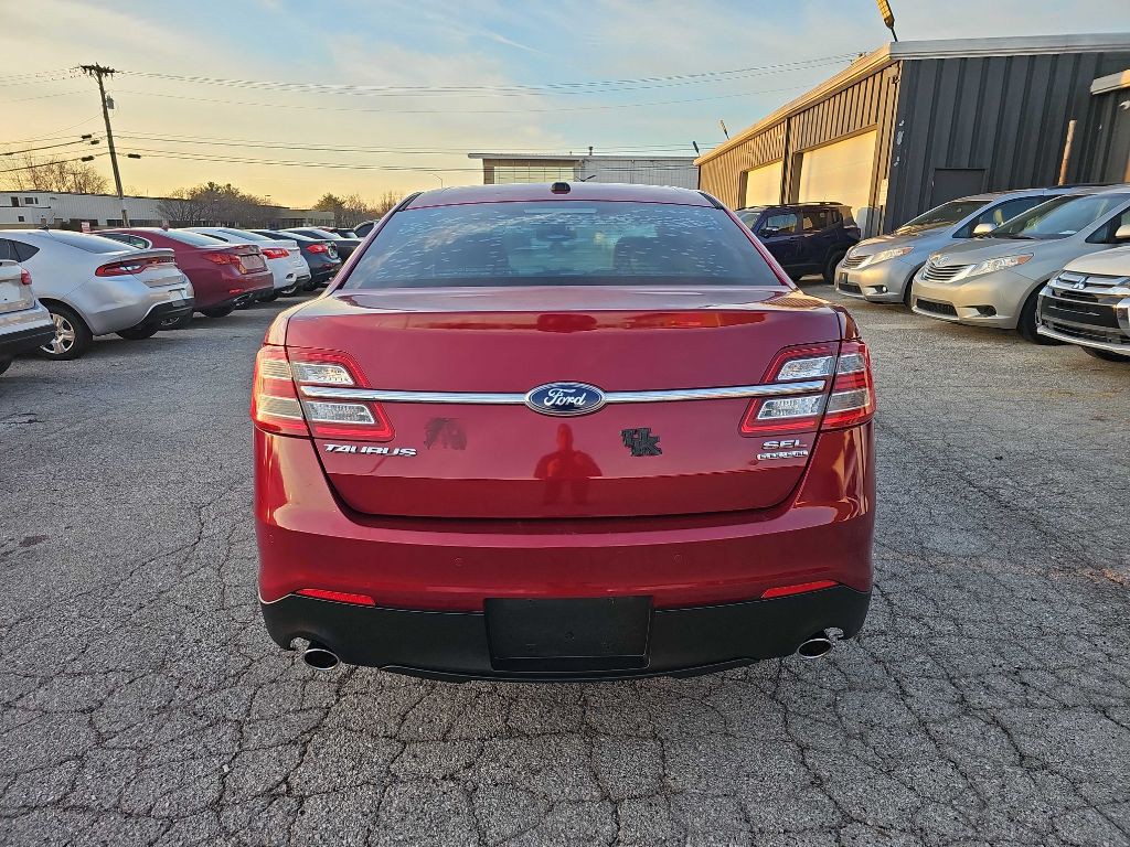 2013 Ford Taurus Image 13