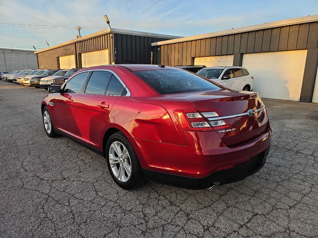 2013 Ford Taurus Image 14