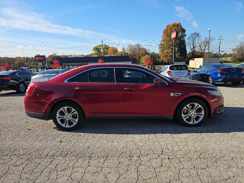 2013 Ford Taurus Image 16