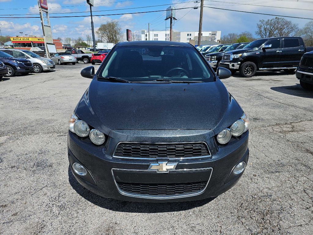 2016 Chevrolet Sonic Image 3