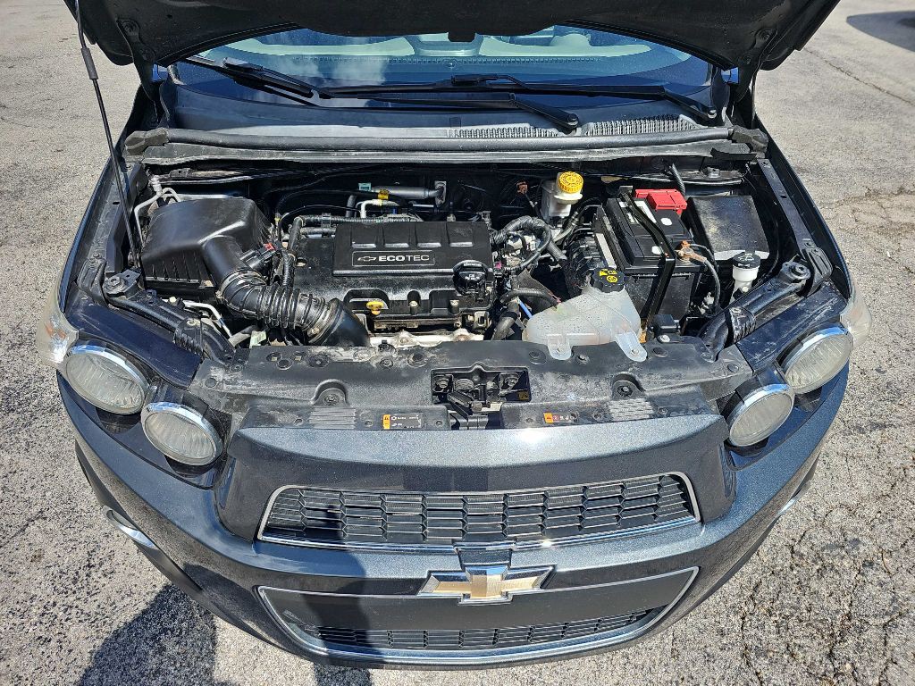 2016 Chevrolet Sonic Image 14