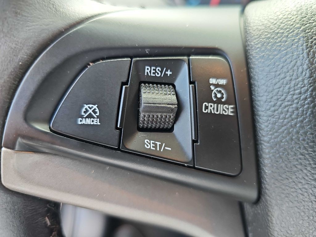 2016 Chevrolet Sonic Image 25