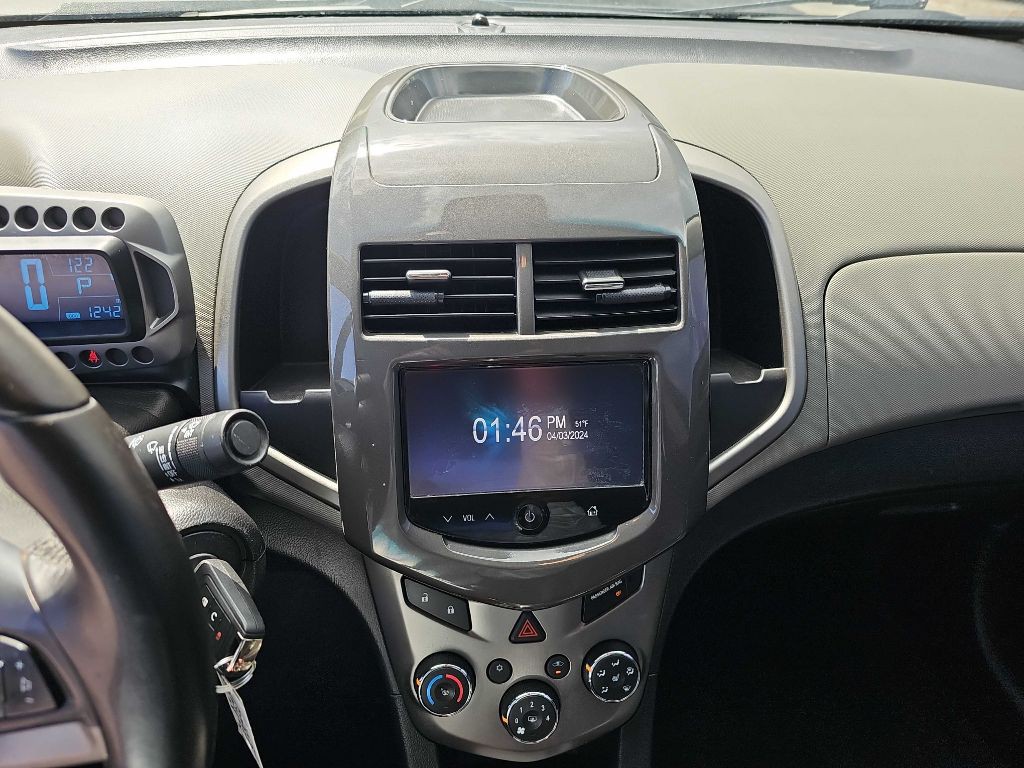2016 Chevrolet Sonic Image 29