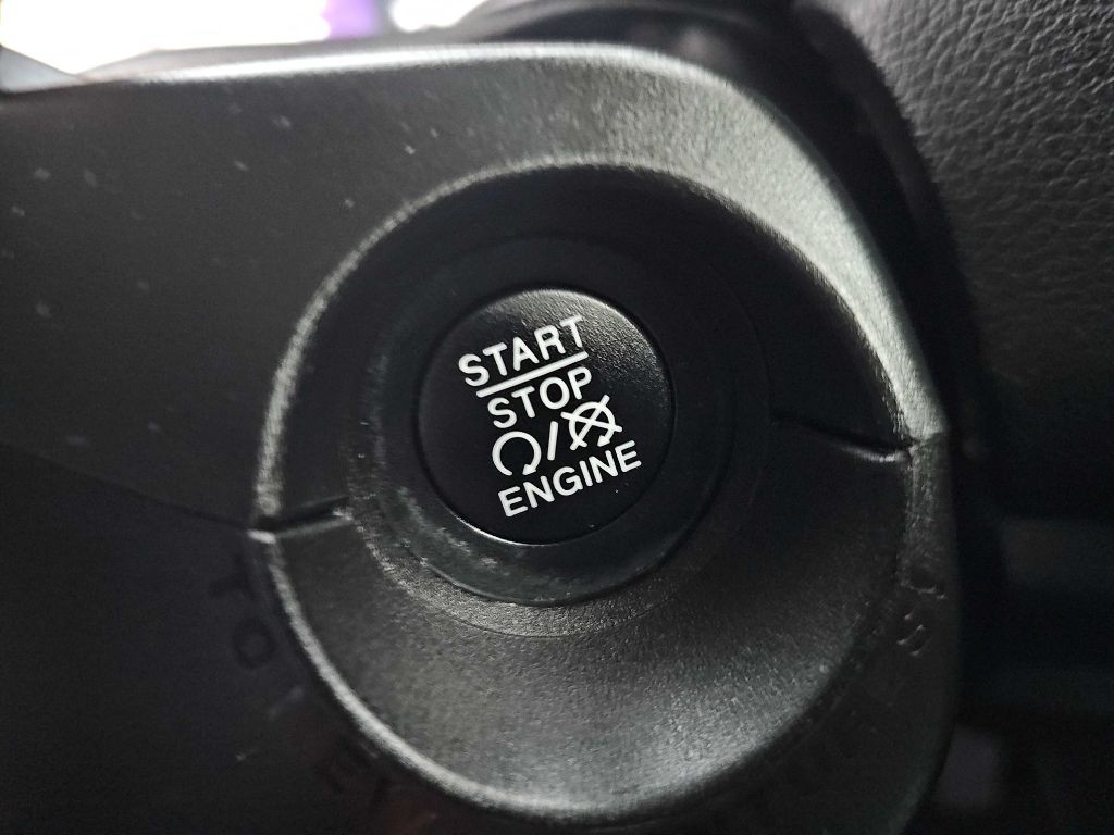 2018 Jeep Renegade Image 48