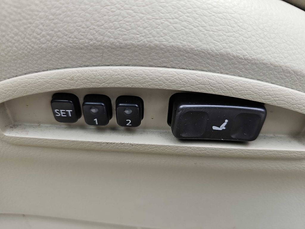 2005 INFINITI FX35 Image 23