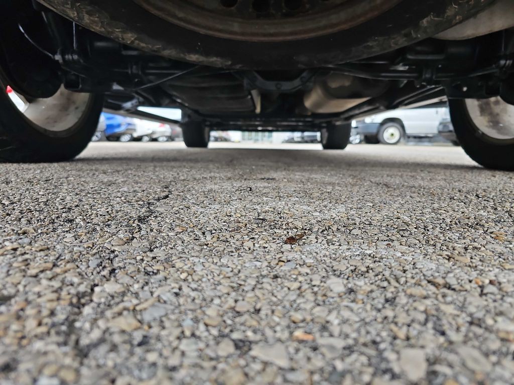 2013 Cadillac Escalade Image 28