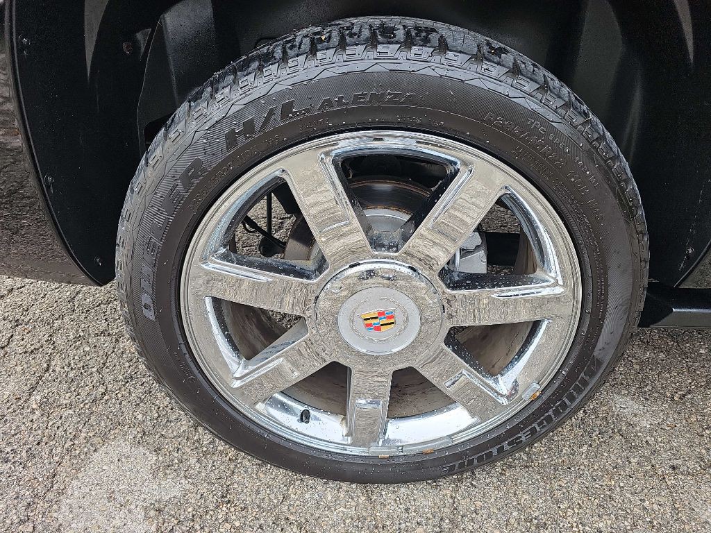2013 Cadillac Escalade Image 29
