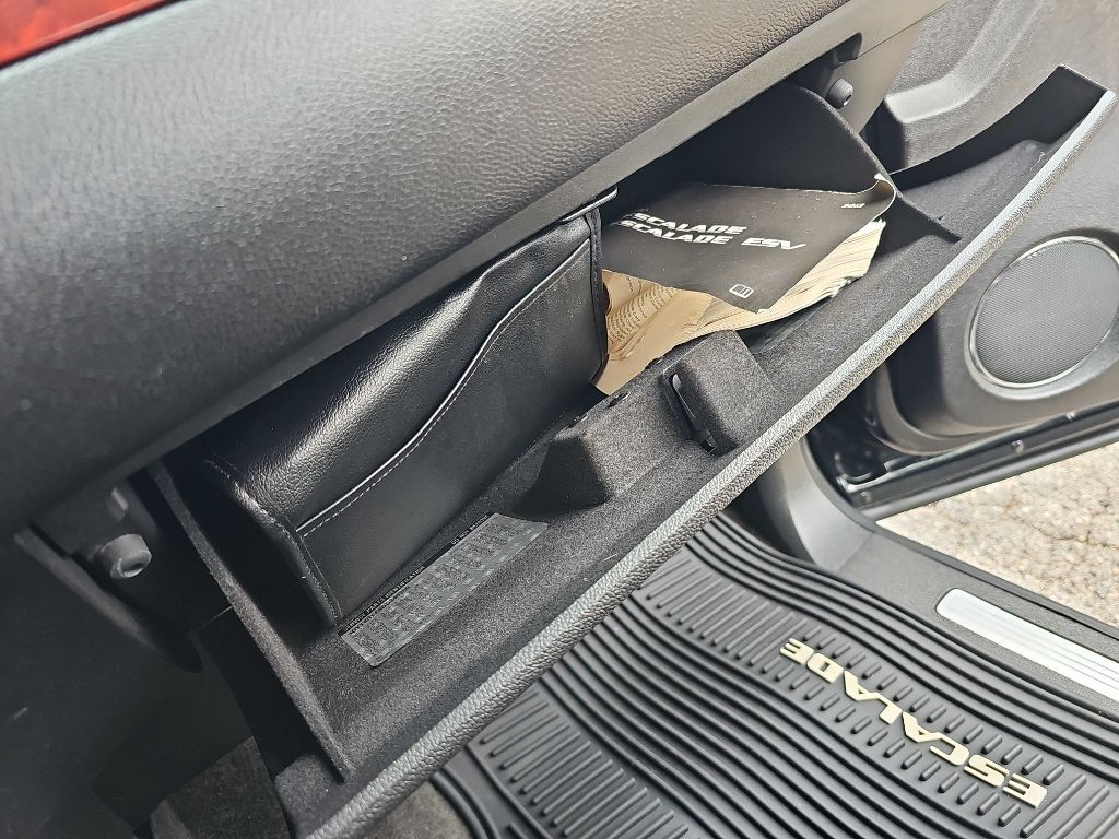 2013 Cadillac Escalade Image 67