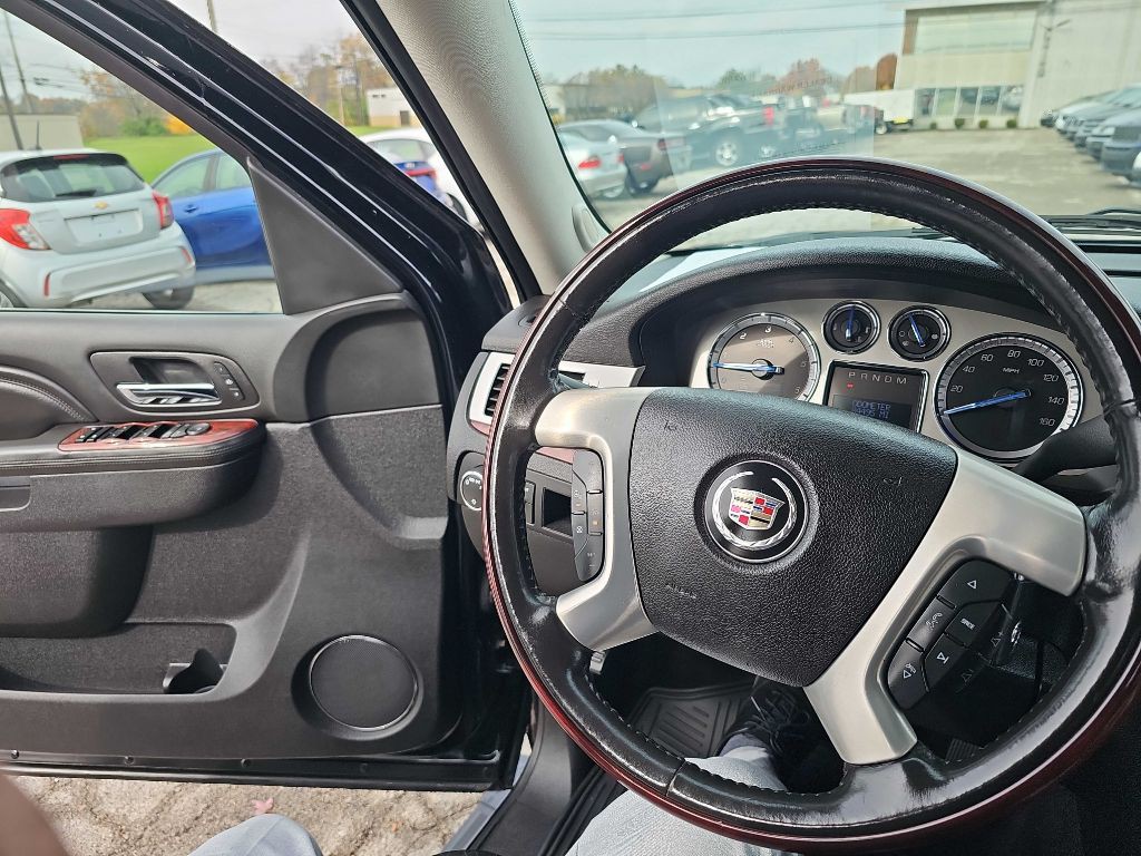 2013 Cadillac Escalade Image 70