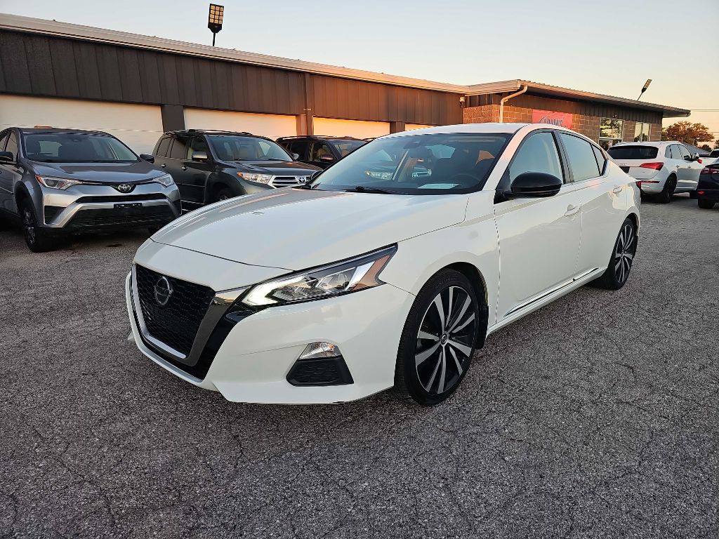 2020 Nissan Altima Image 2