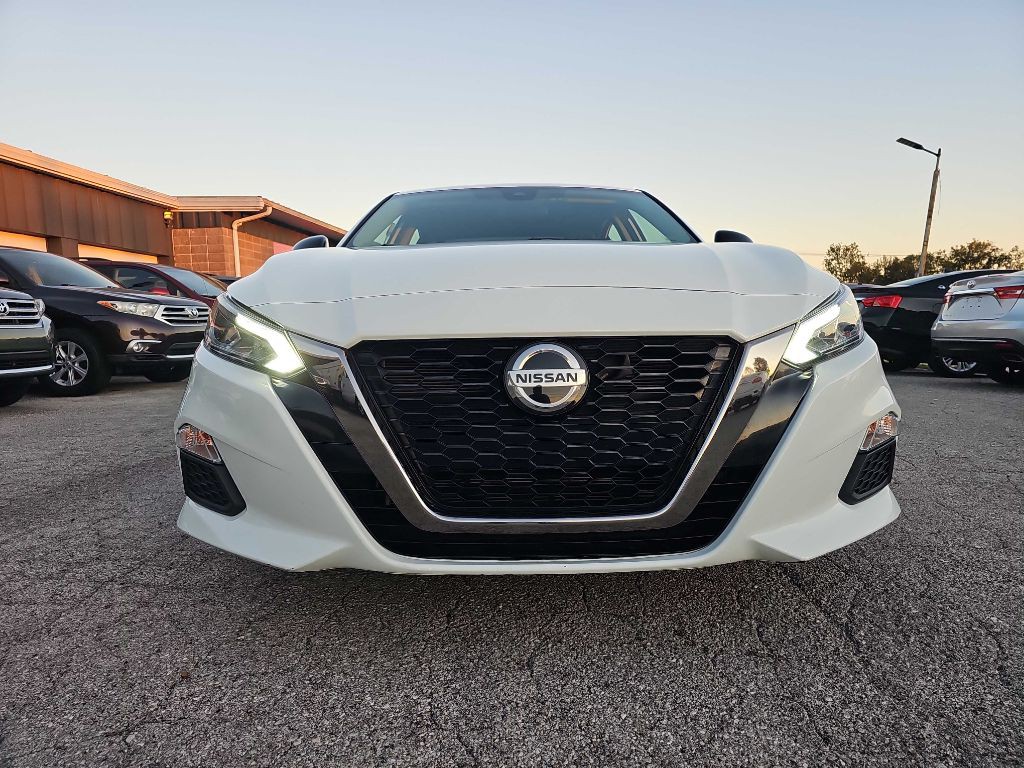 2020 Nissan Altima Image 4