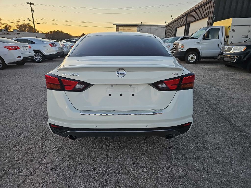 2020 Nissan Altima Image 11