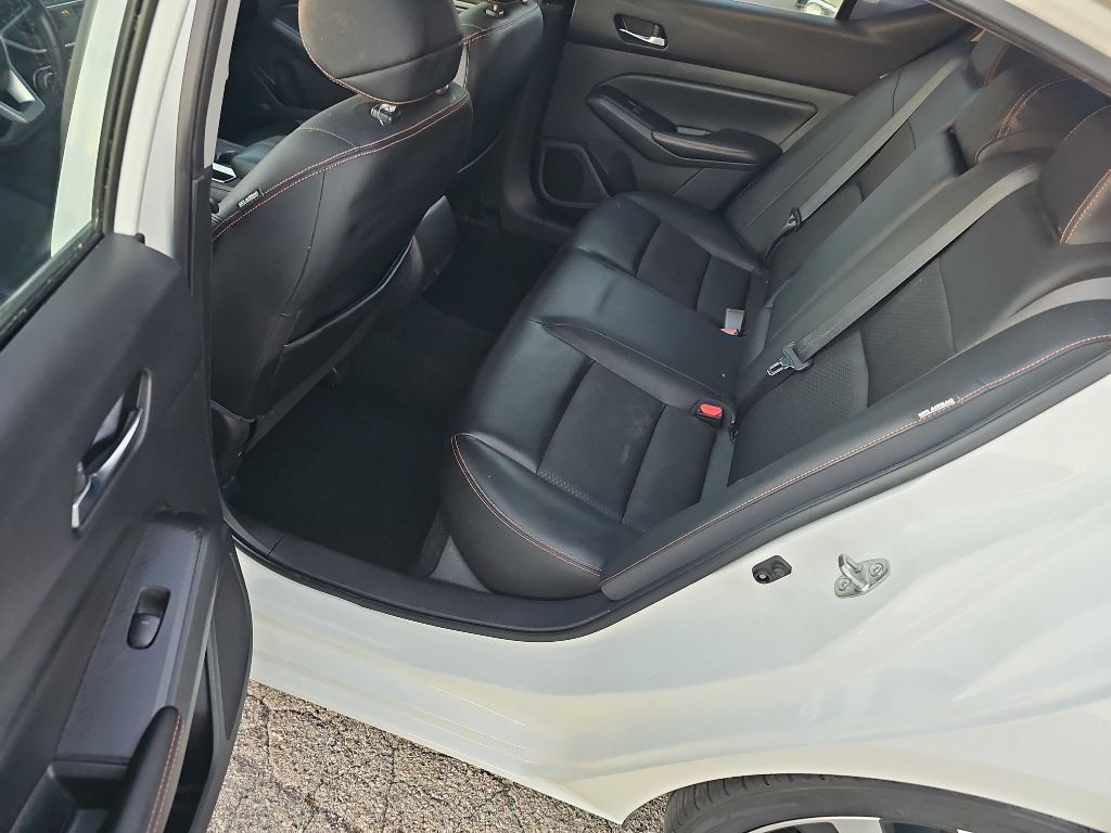 2020 Nissan Altima Image 29