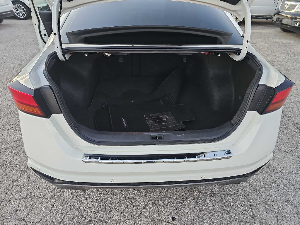 2020 Nissan Altima Image 60