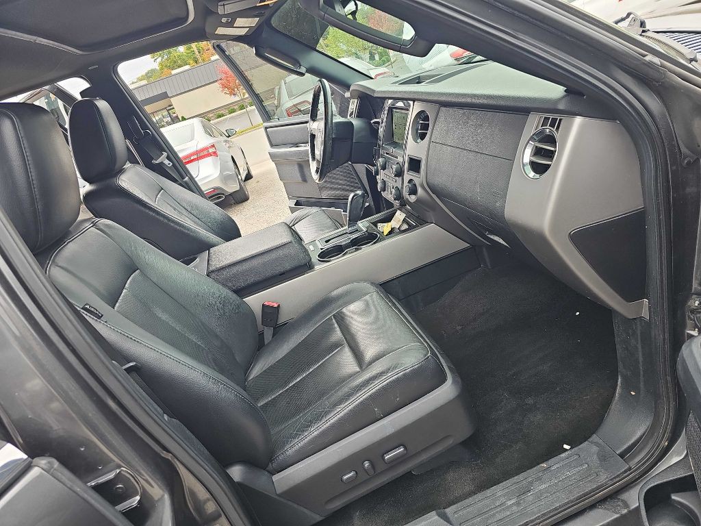 2017 Ford Expedition Image 28