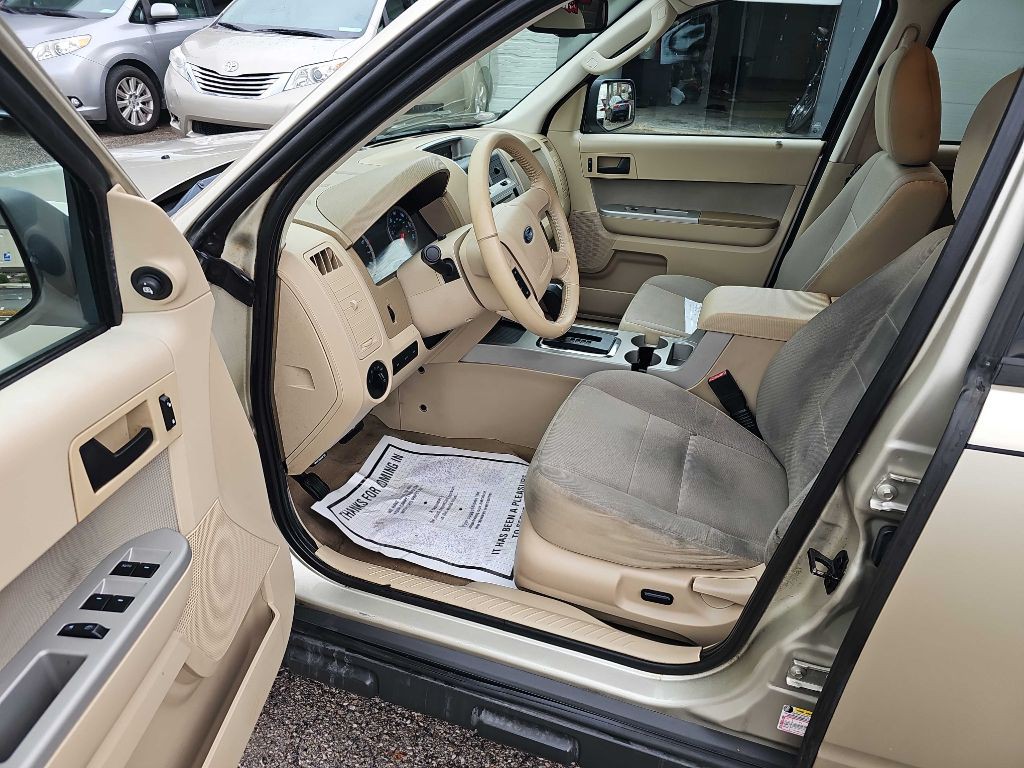 2011 Ford Escape Image 21