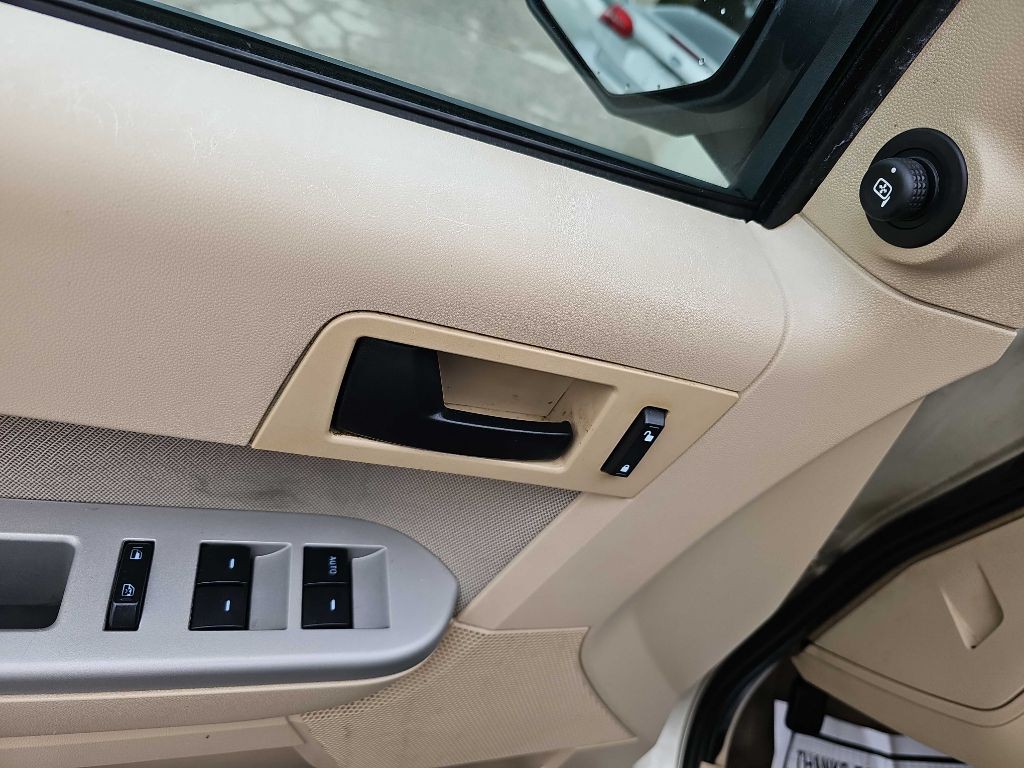 2011 Ford Escape Image 33